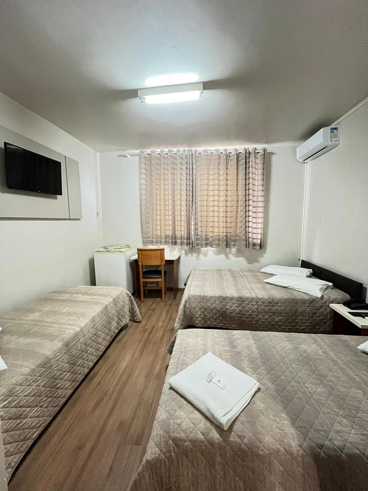 Regente Hotel パト・ブランコ エクステリア 写真