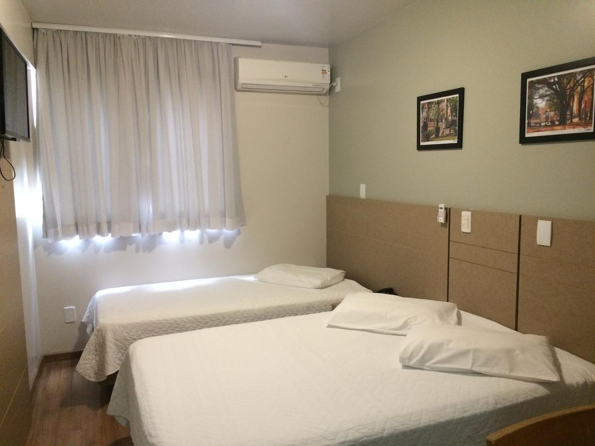 Regente Hotel パト・ブランコ エクステリア 写真